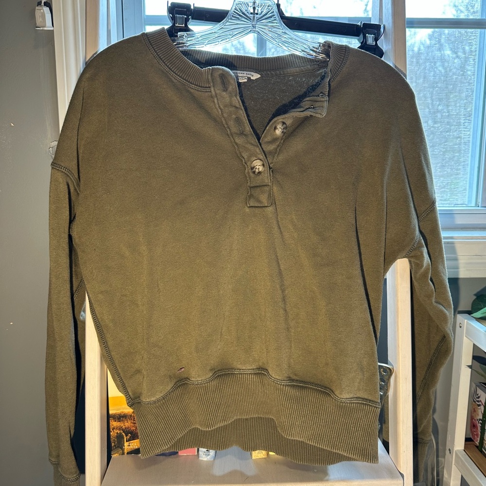 Green American eagle sweater size XS